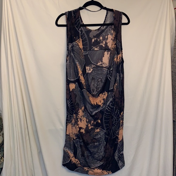 Fabulous Cheap Monday Cover up - Picture 2 of 4